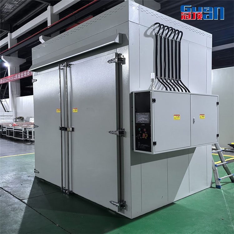 ���I����